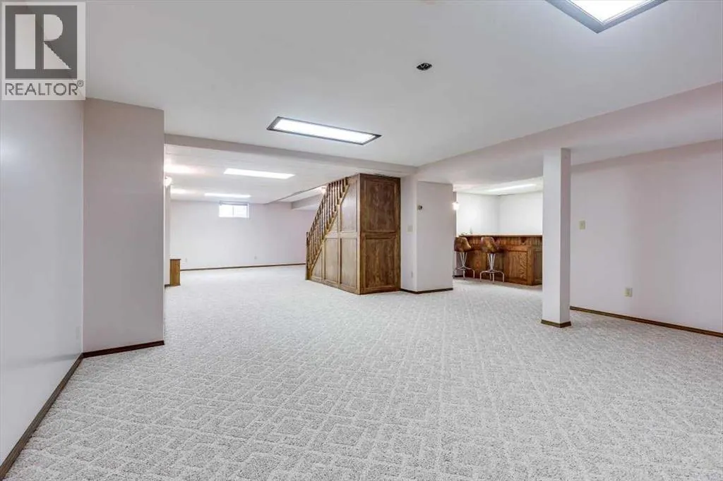 433 Regal Crescent