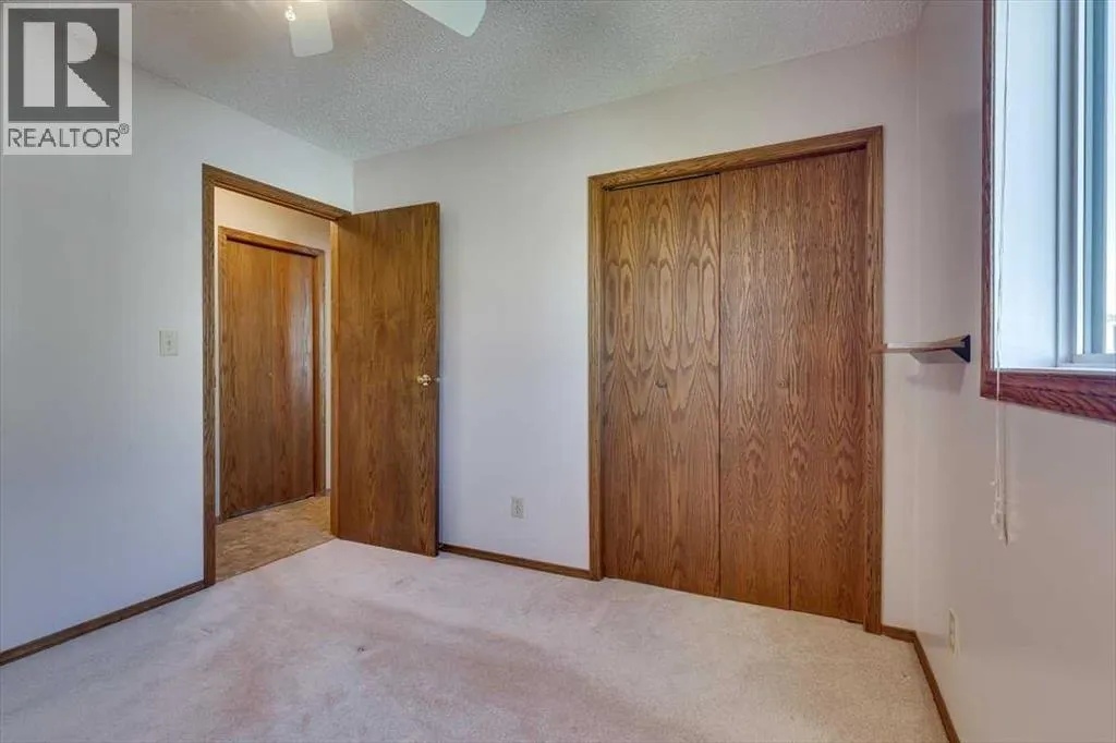 433 Regal Crescent