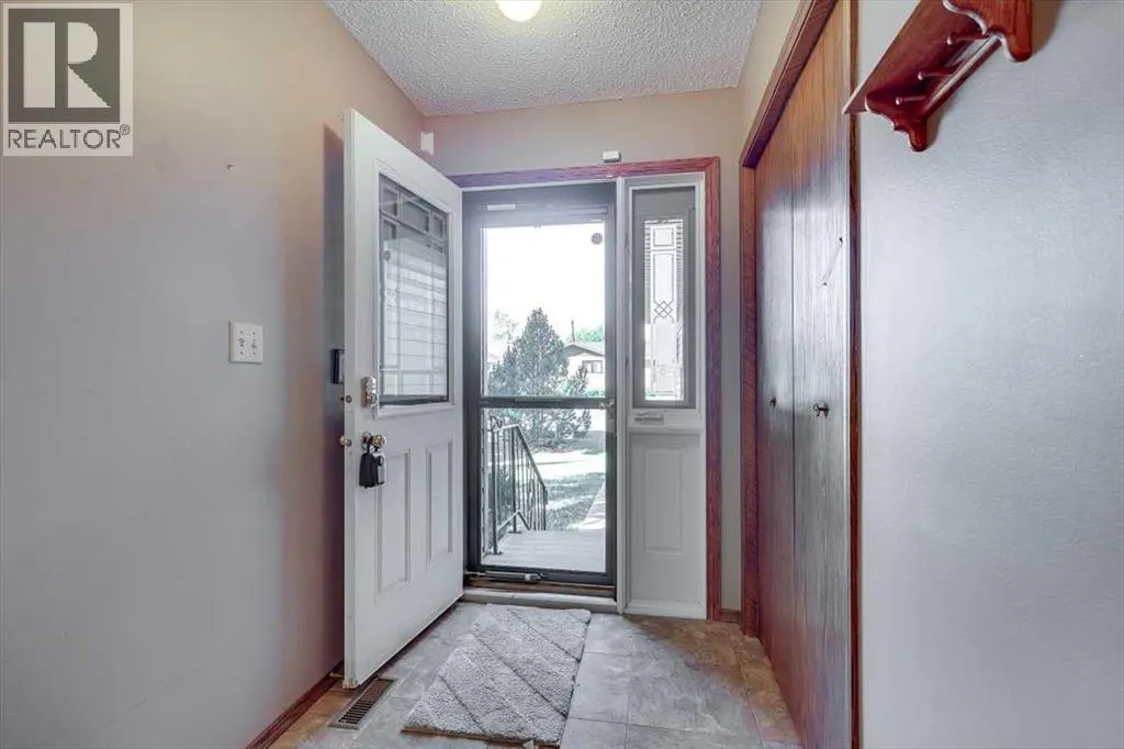 433 Regal Crescent
