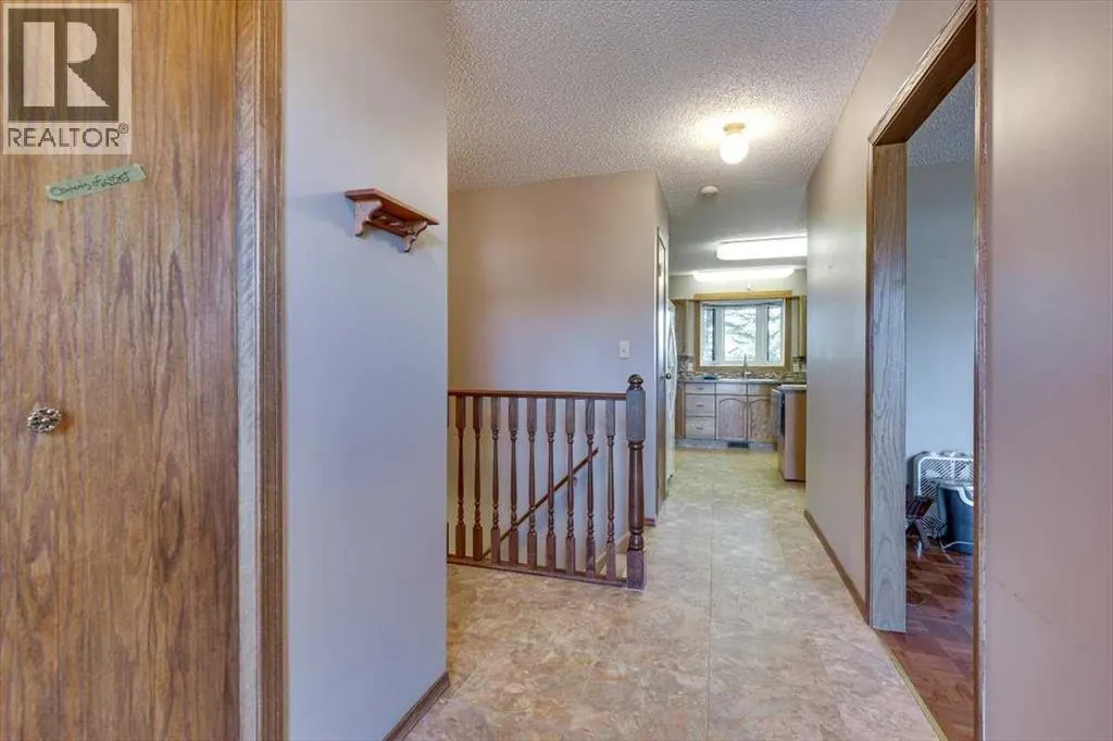 433 Regal Crescent