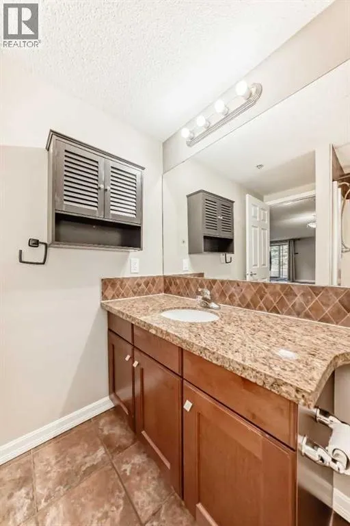 3104, 92 Crystal Shores Road