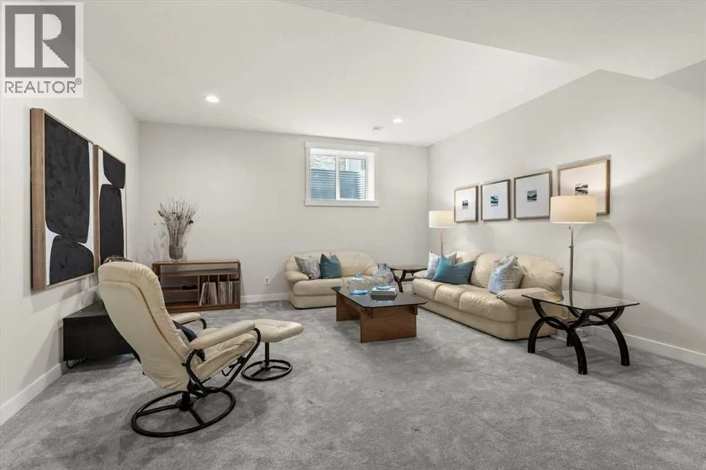 99 Sierra Morena Manor SW