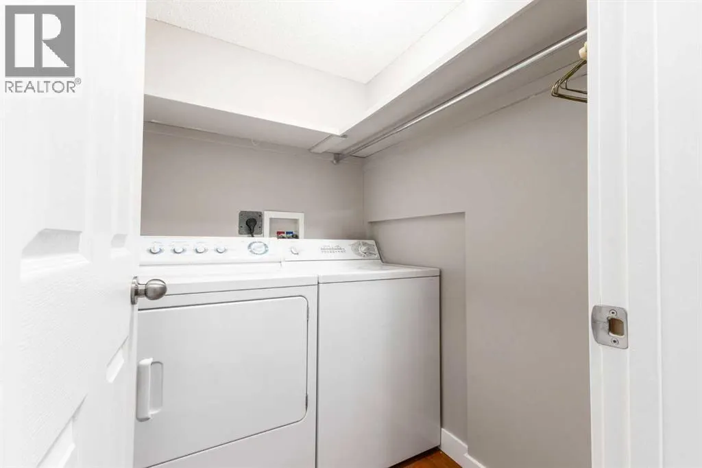 111 Edgebyne Crescent NW