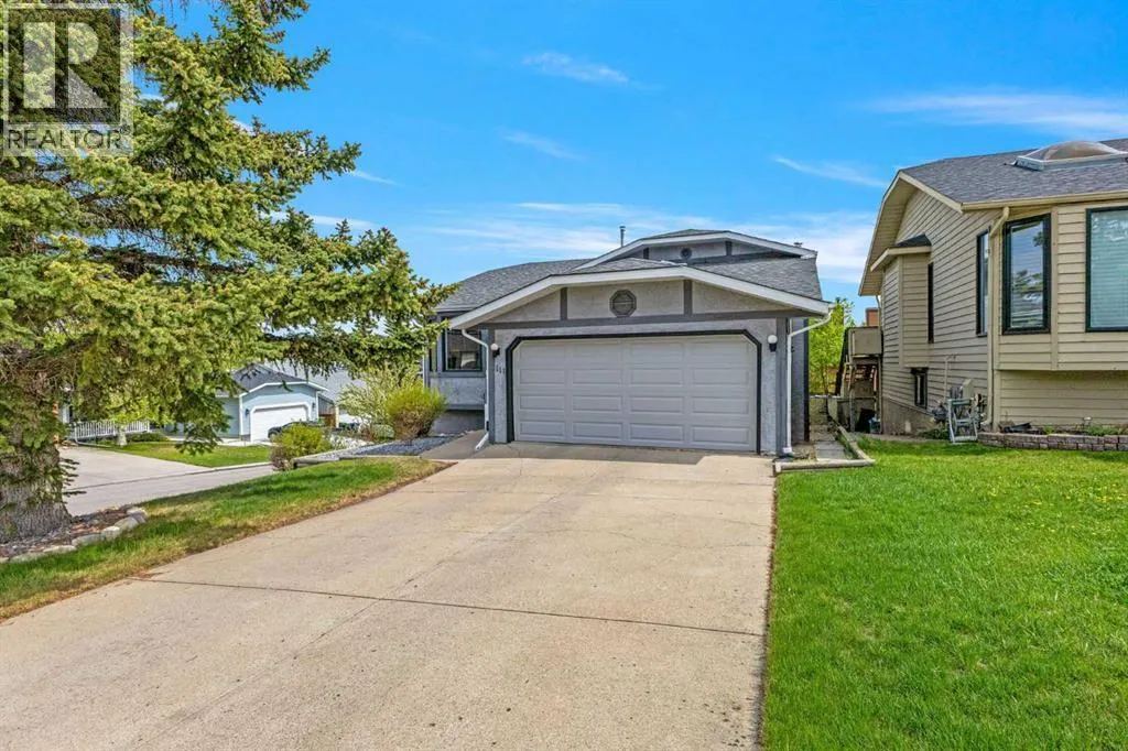 111 Edgebyne Crescent NW