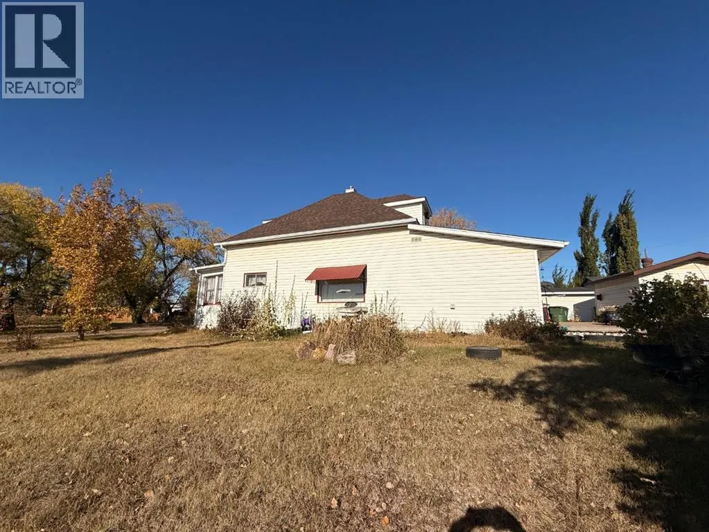 103 2 Street W