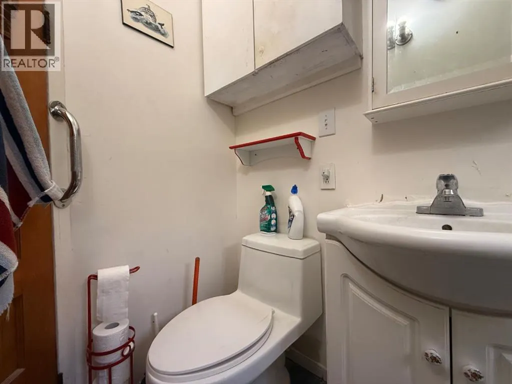 103 2 Street W