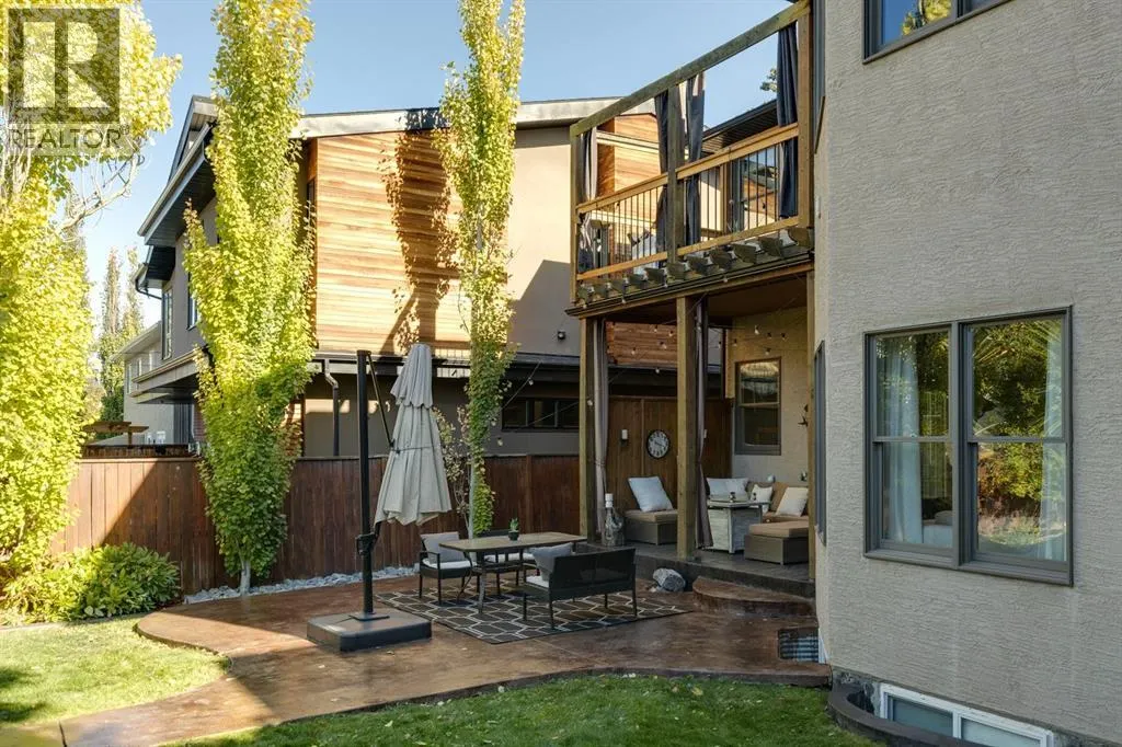 2009 32 Street SW