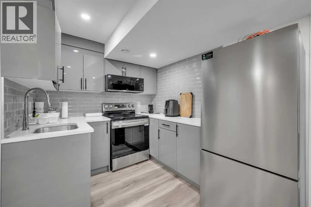 229 Cornerbrook Common NE