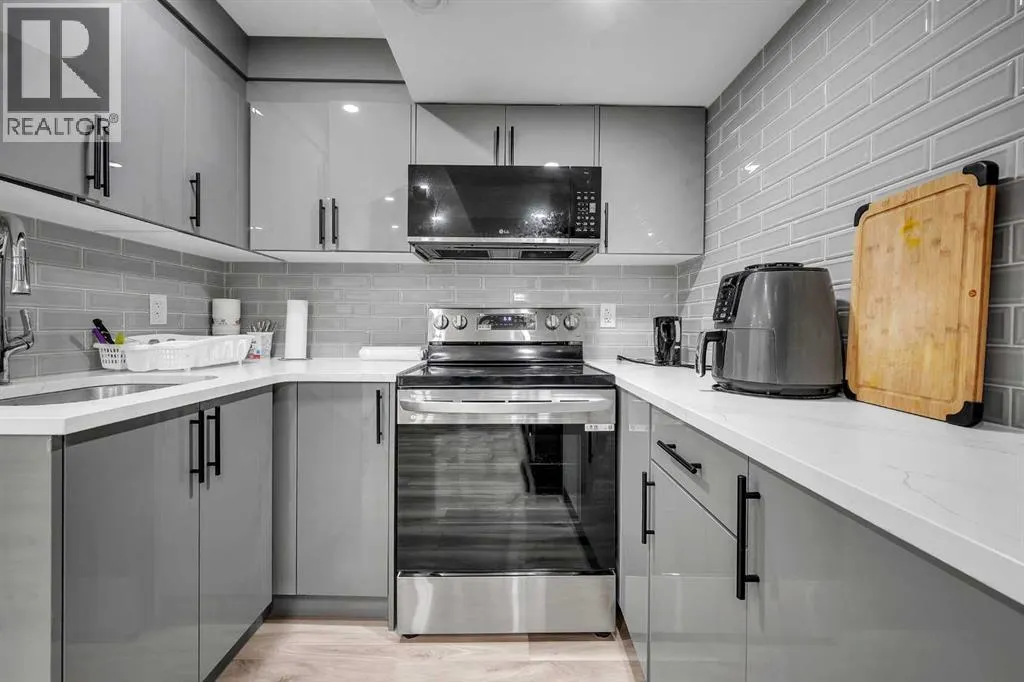 229 Cornerbrook Common NE