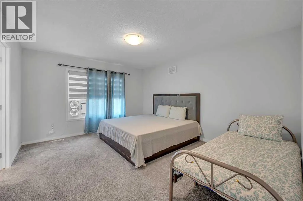 229 Cornerbrook Common NE
