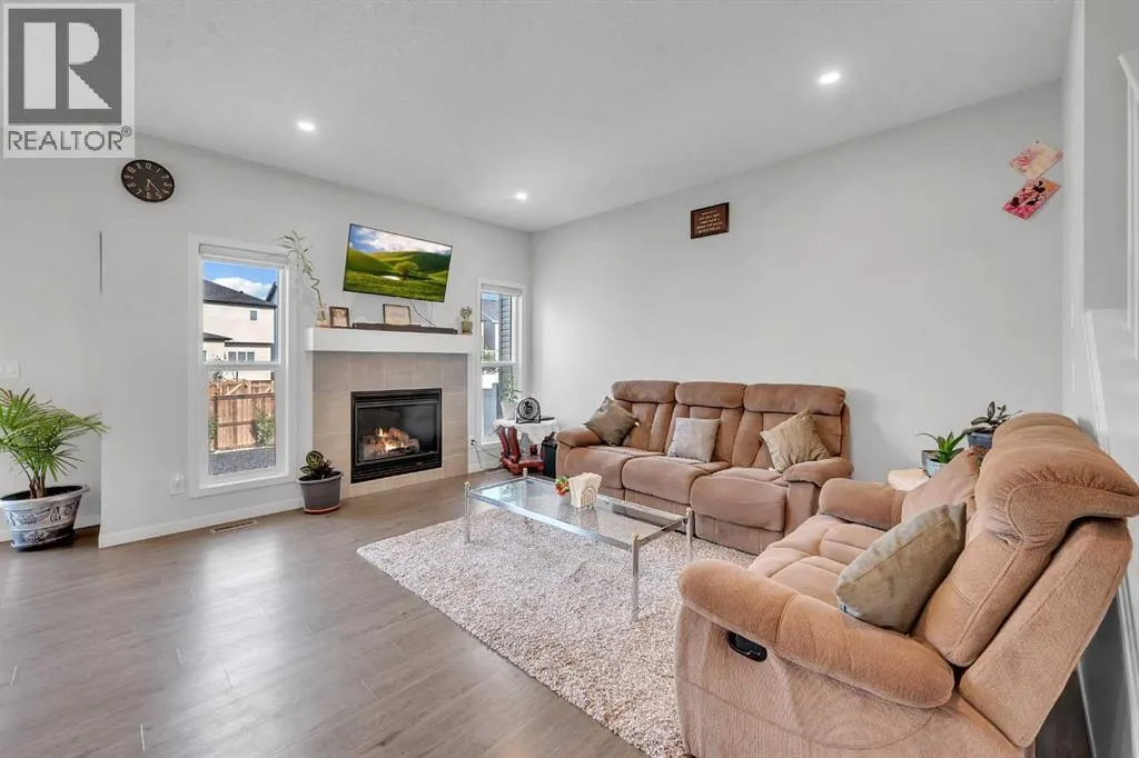 229 Cornerbrook Common NE