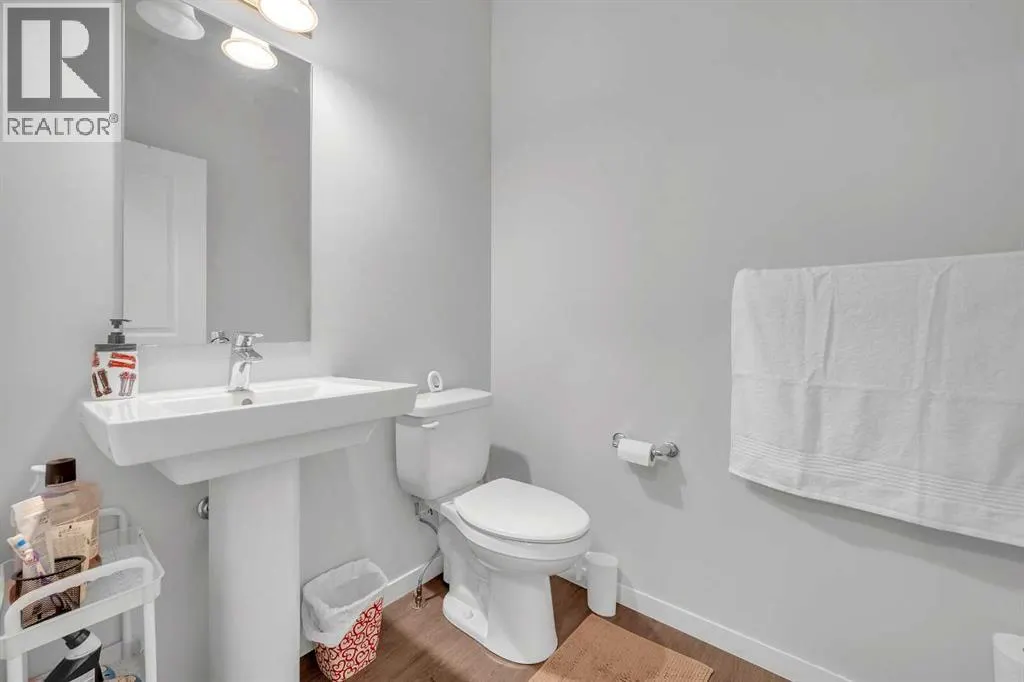 229 Cornerbrook Common NE