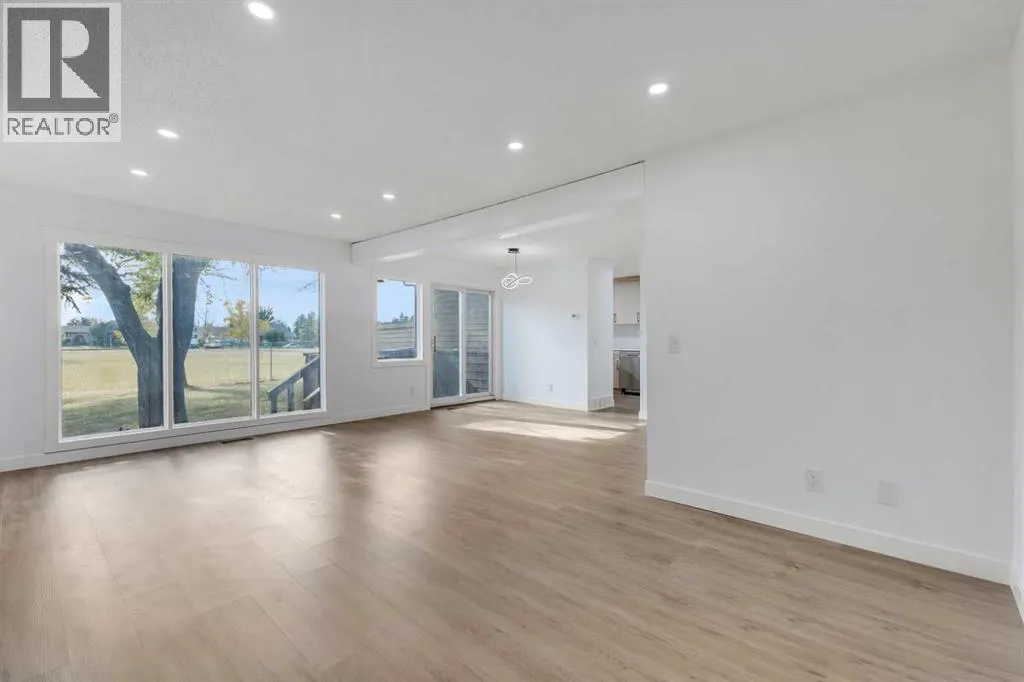 48, 336 Rundlehill Drive NE