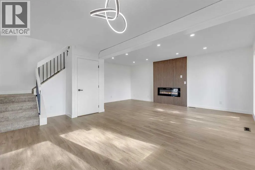 48, 336 Rundlehill Drive NE