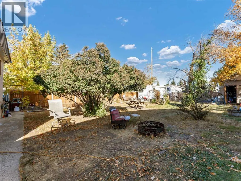 213 6 Street SE
