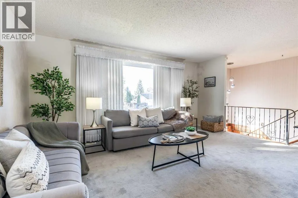 14 Rossdale Way SE