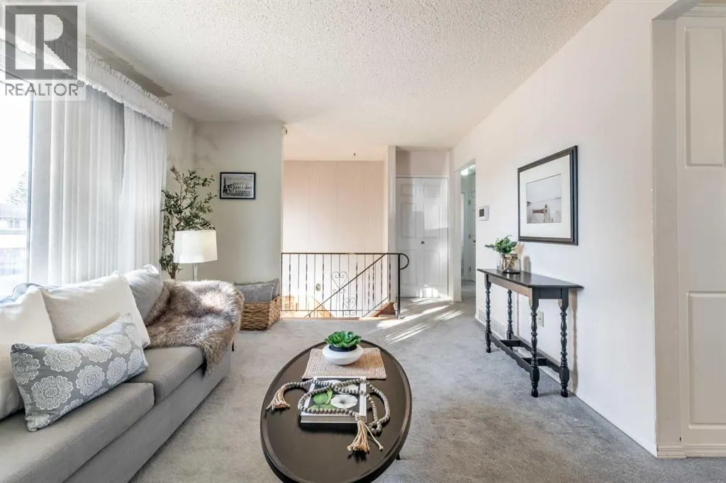 14 Rossdale Way SE