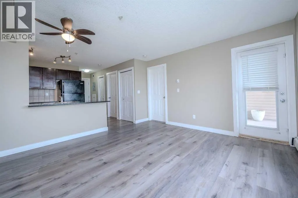 309, 355 TARALAKE Way NE