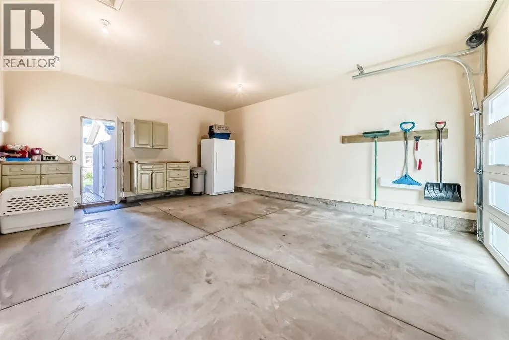 39 Arbour Estates Way NW