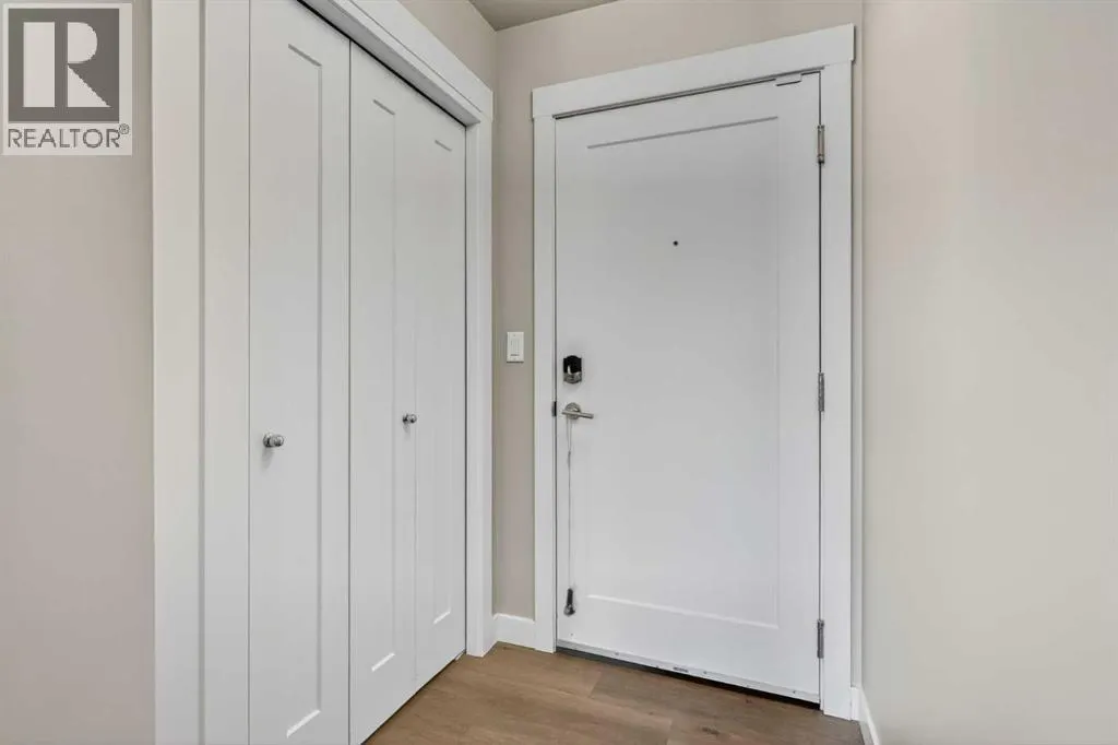 207, 20 Walgrove Walk SE