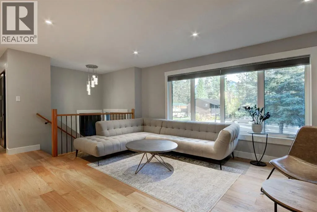 1106 Larch Place