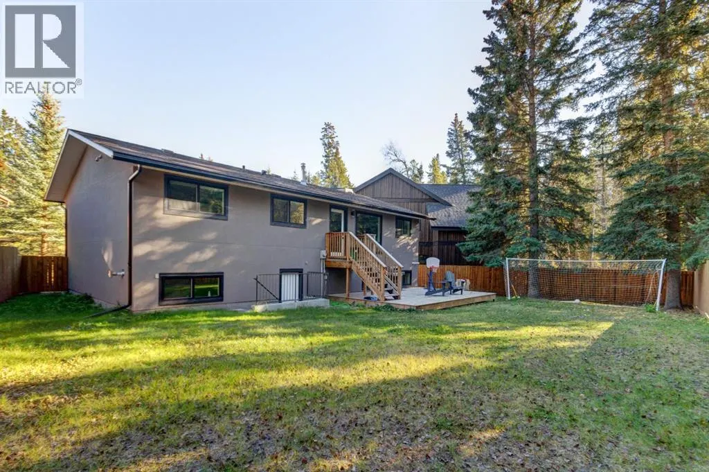 1106 Larch Place