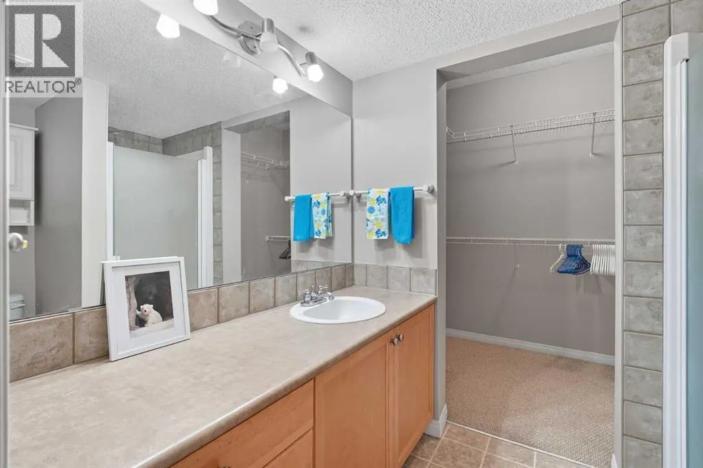 29, 369 Rocky Vista Park NW