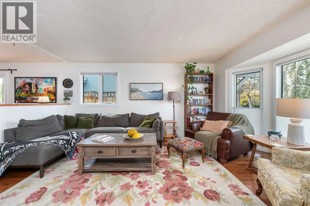 68 Macewan Glen Close NW