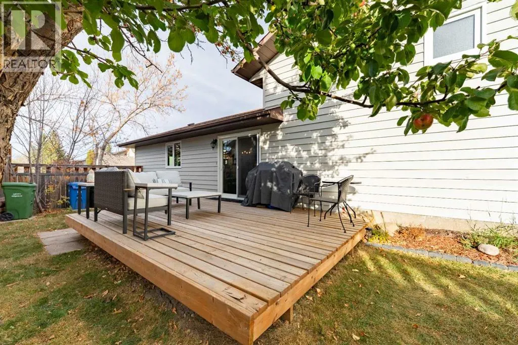 68 Macewan Glen Close NW