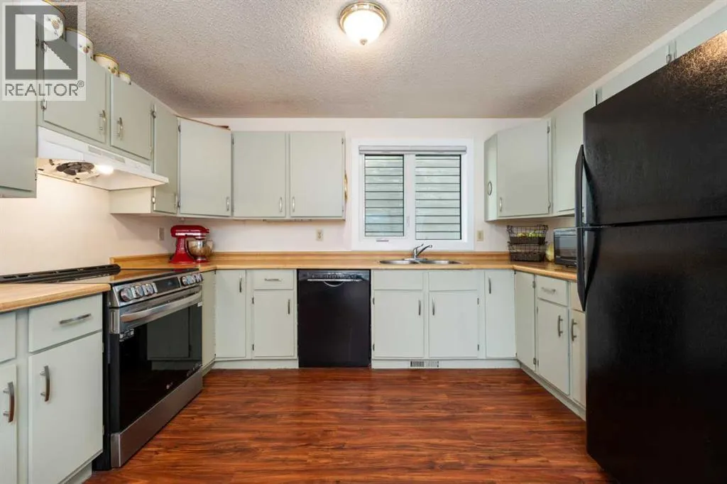 68 Macewan Glen Close NW