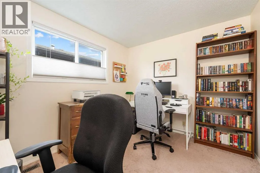68 Macewan Glen Close NW