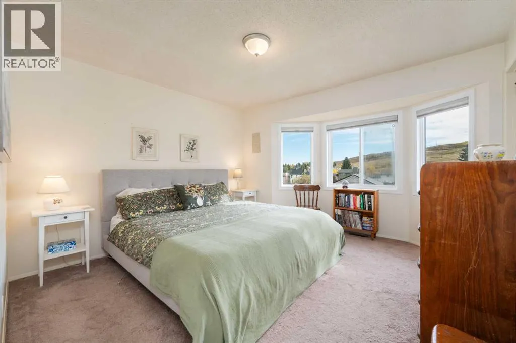 68 Macewan Glen Close NW