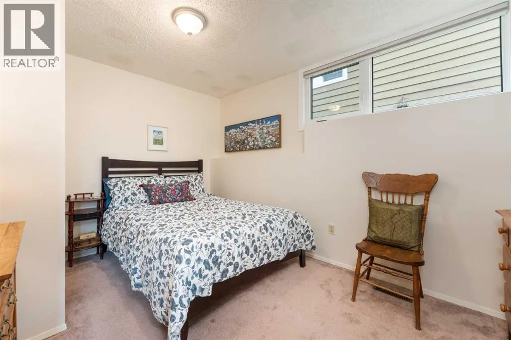 68 Macewan Glen Close NW