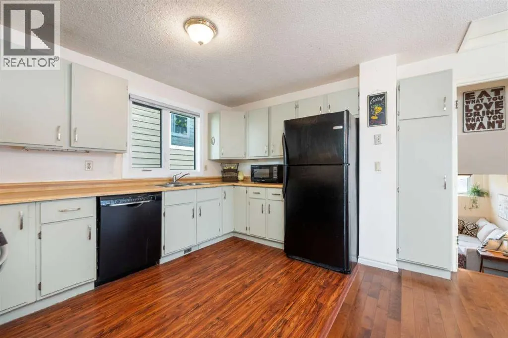 68 Macewan Glen Close NW
