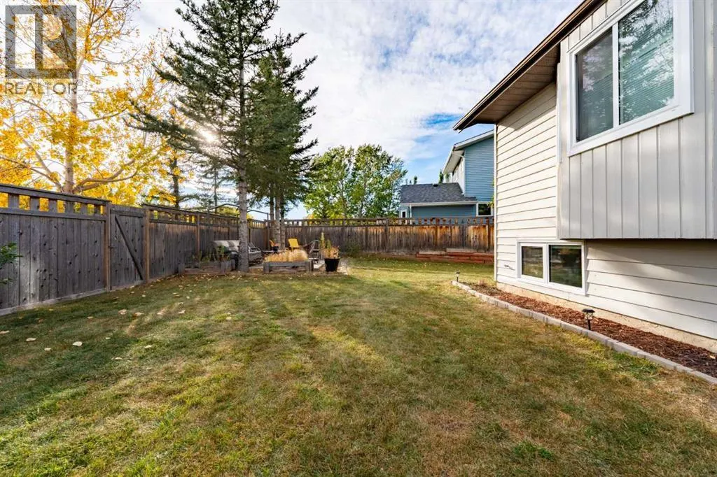 68 Macewan Glen Close NW