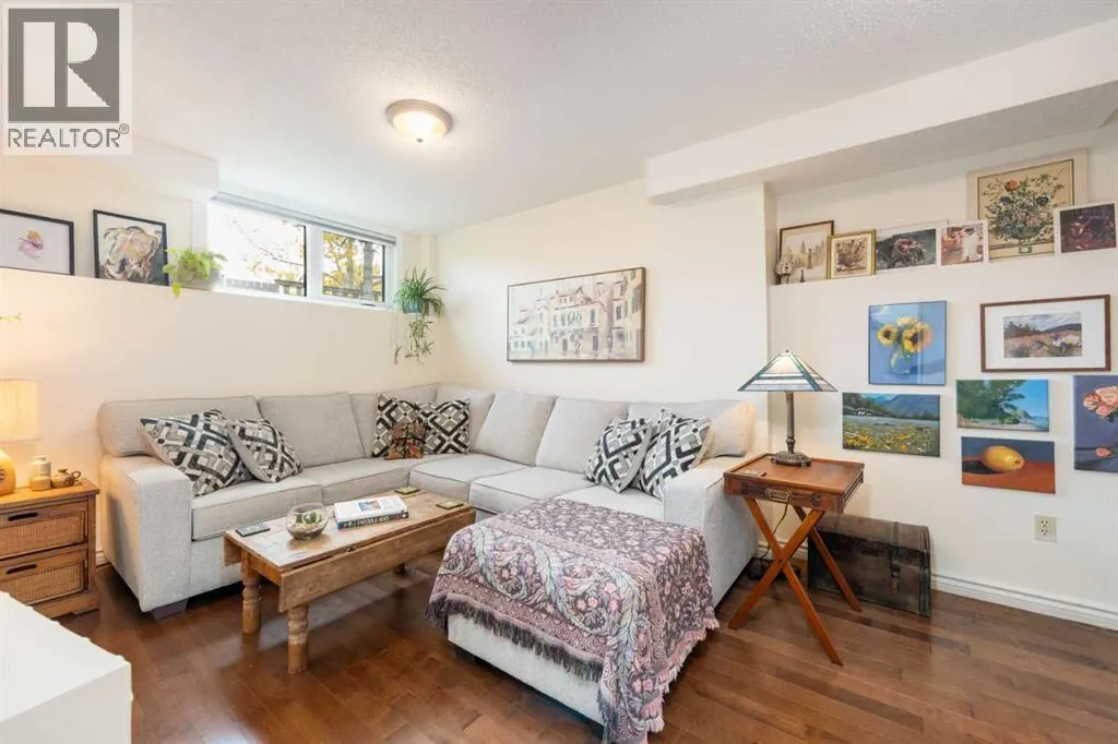 68 Macewan Glen Close NW