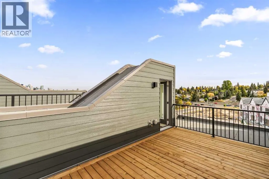 2509 Sovereign Crescent SW