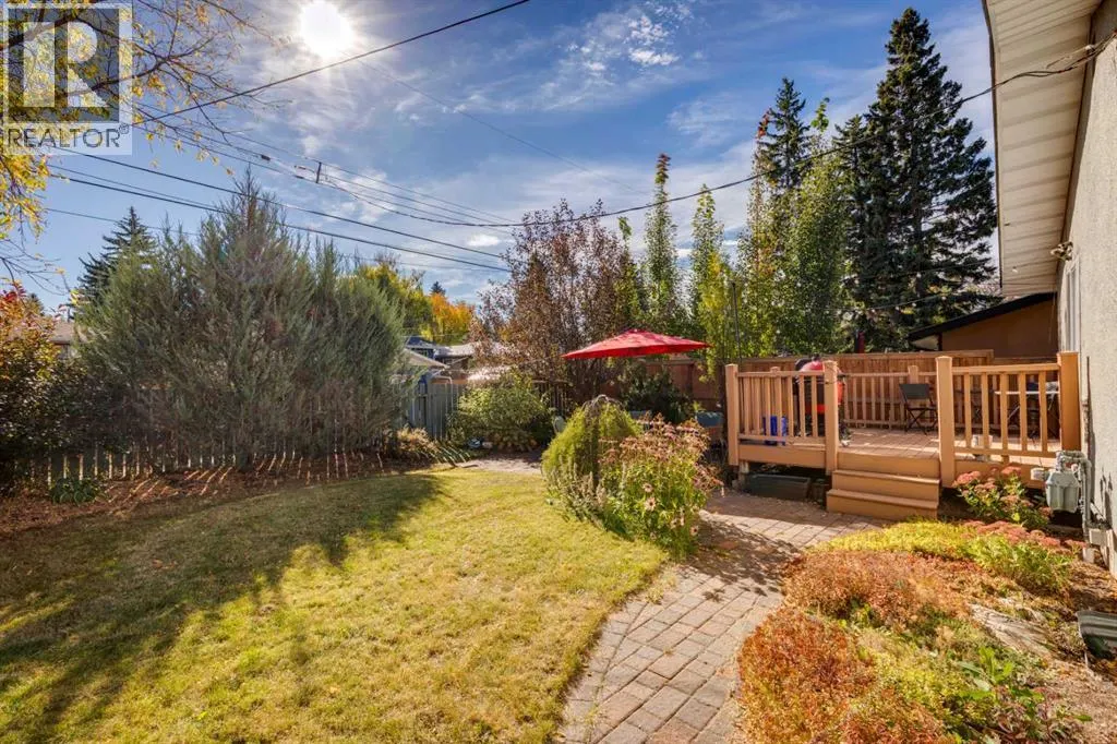 114 Hallbrook Drive SW