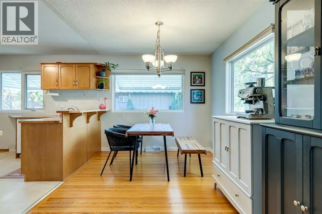 114 Hallbrook Drive SW