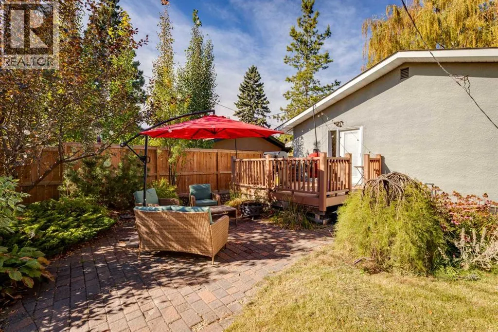 114 Hallbrook Drive SW