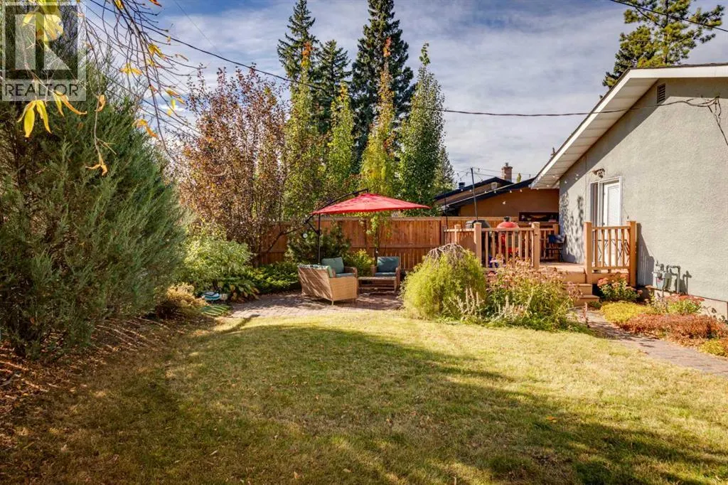 114 Hallbrook Drive SW