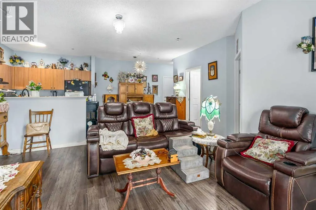 1116, 1140 Taradale Drive NE