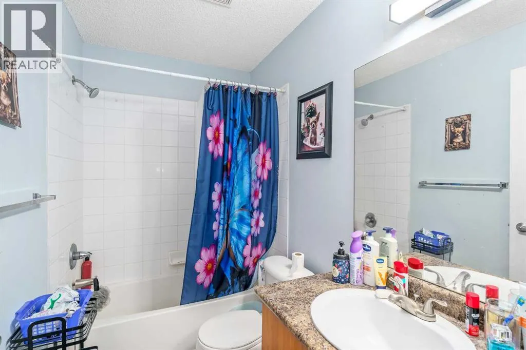 1116, 1140 Taradale Drive NE