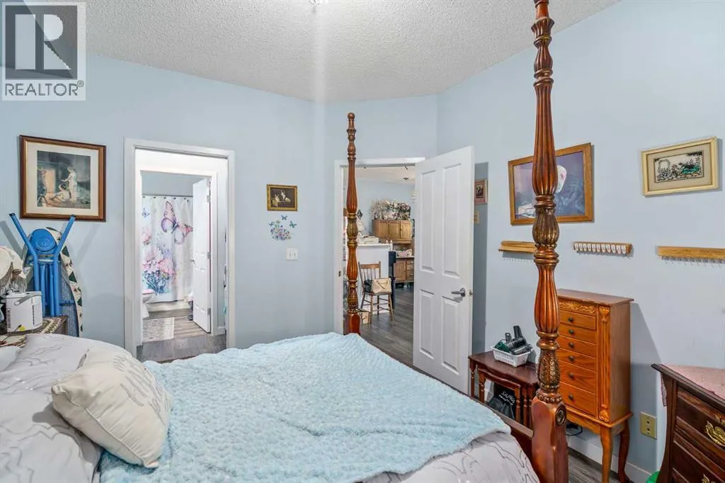 1116, 1140 Taradale Drive NE