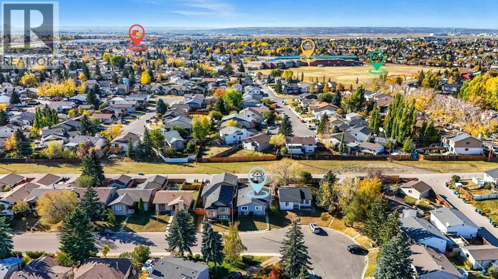 108 Falchurch Crescent NE