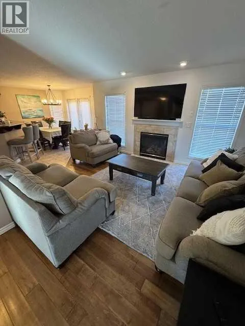 11042 66 Avenue