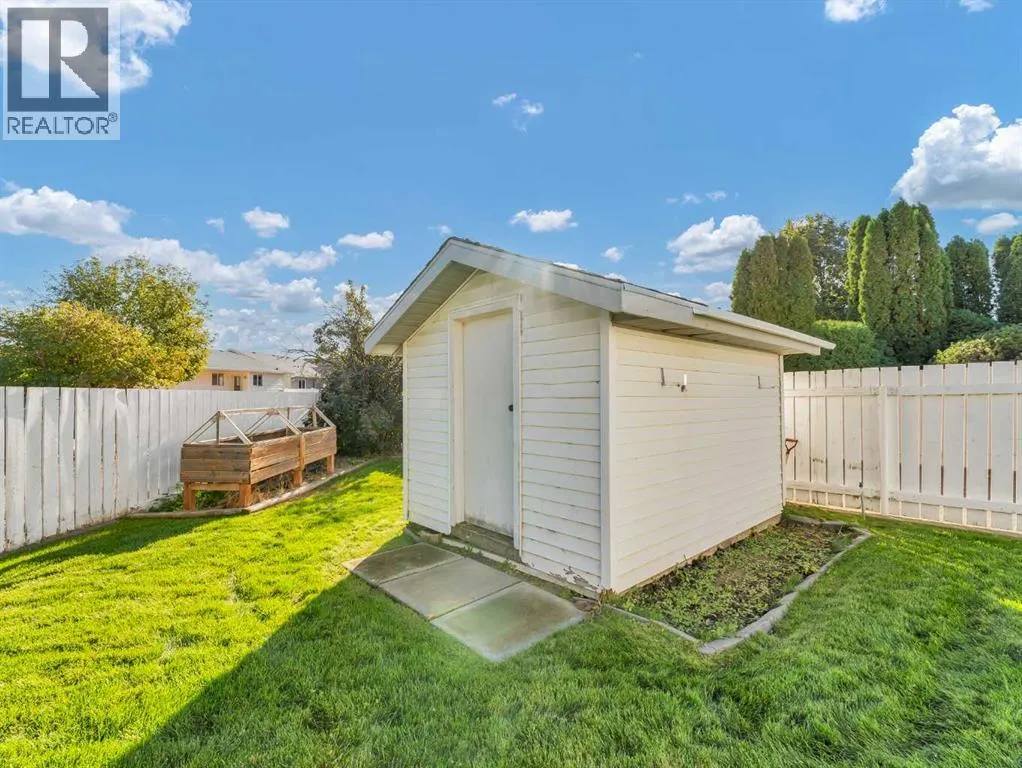 43 Prairie Court NE
