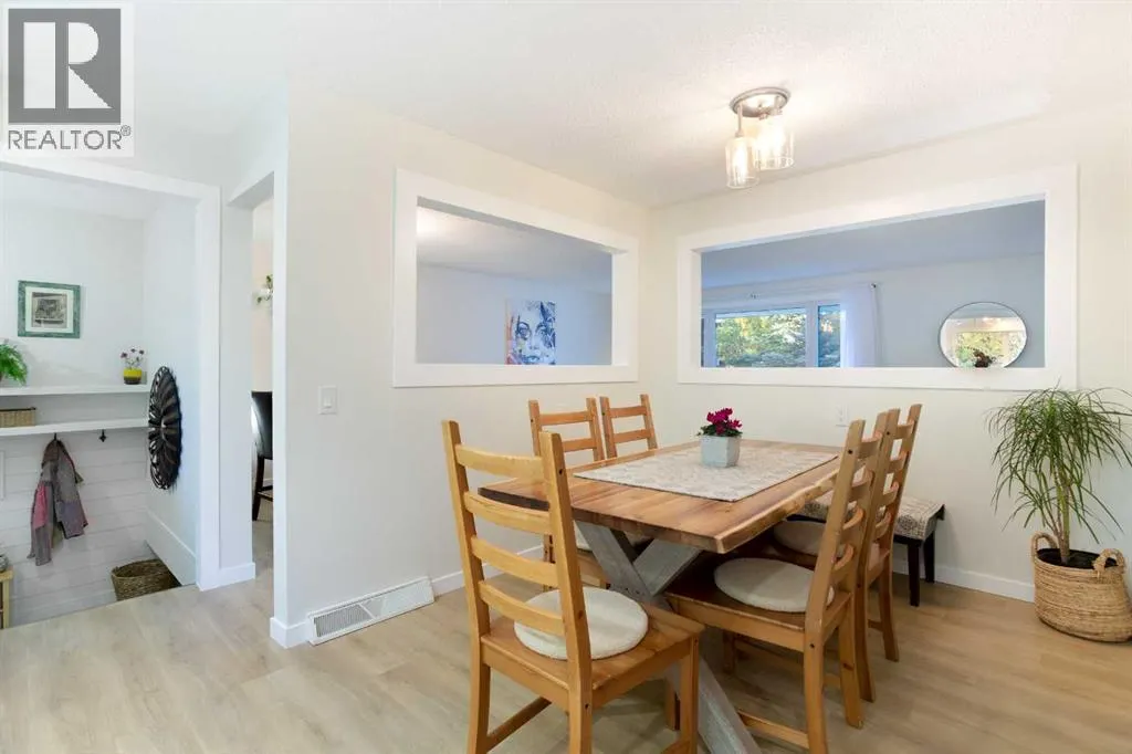 343 Canterbury Drive SW