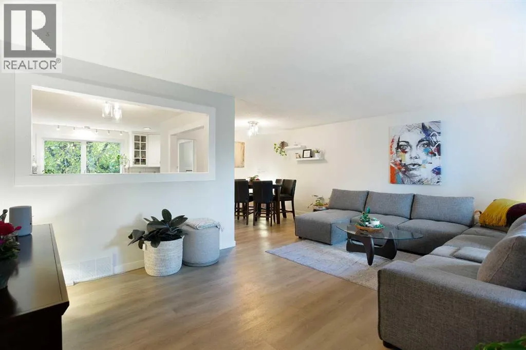 343 Canterbury Drive SW