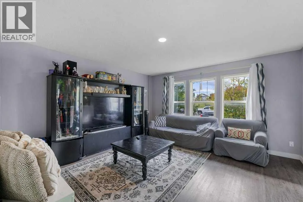 154 Bridlewood Drive SW